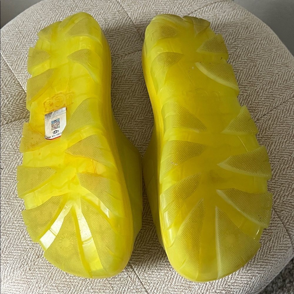 UGG Women's Jella Clear Slipper Vibrant Yellow in Size 9C - Picture 7 of 8